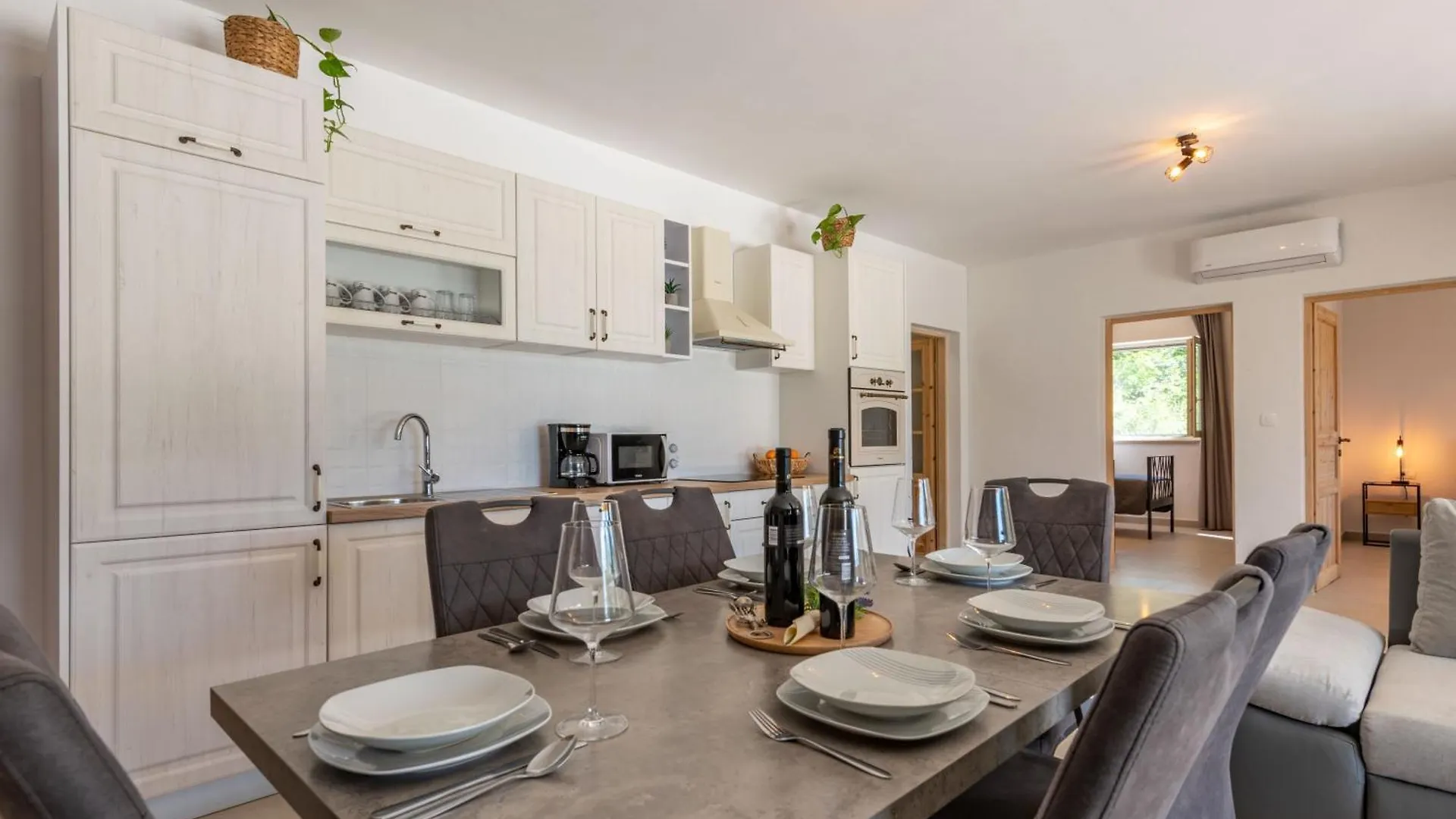 Villa Una, A Charming Villa Surrounded By Nature Vinez Holiday home